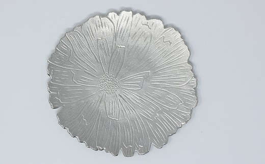 061-03 錫製　花小皿　たんぽぽ